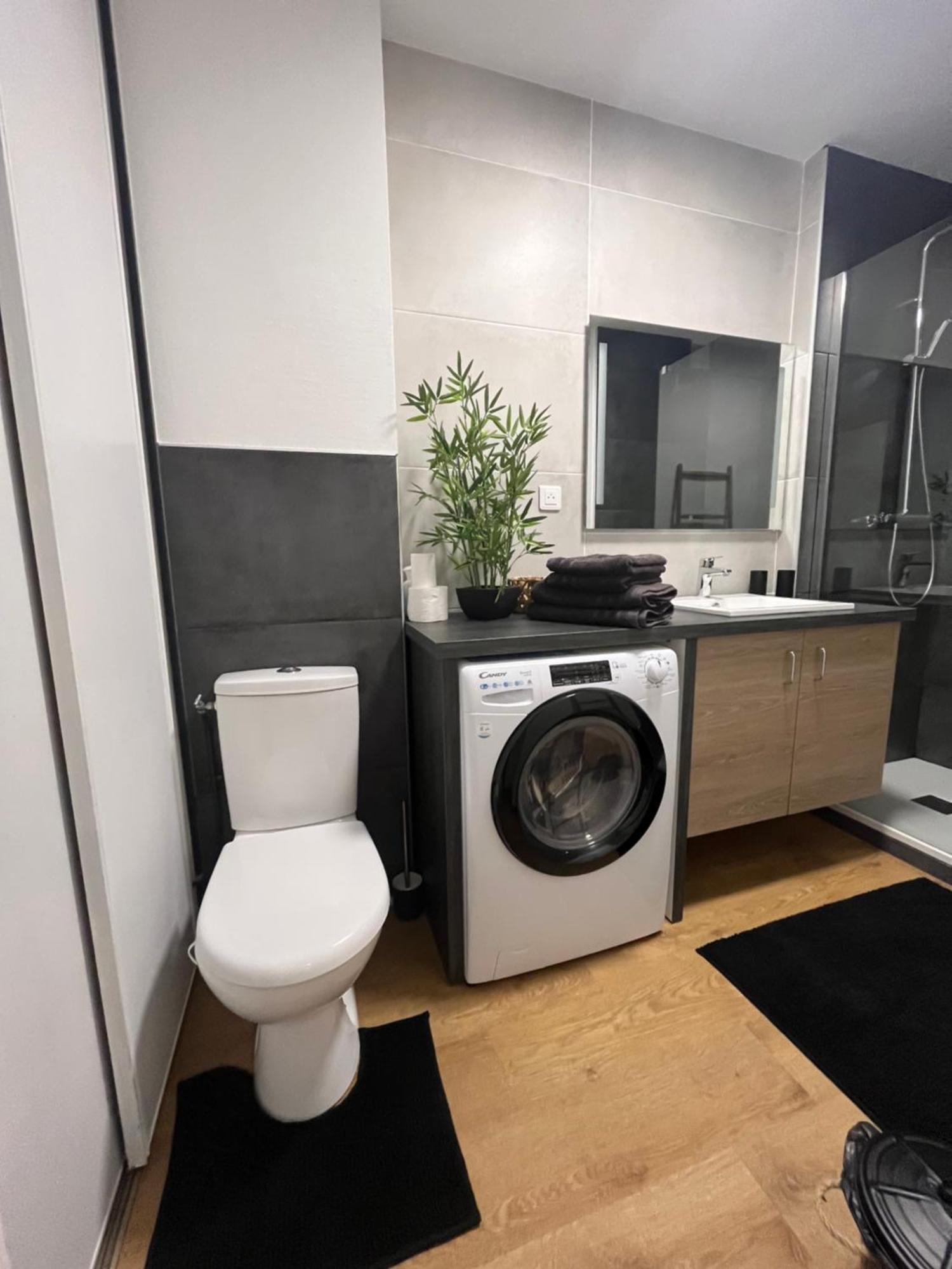 Coeur De Concarneau, Appartement Entier, Proche Centre, Corniche Et Plage Avec Parking Exterior foto
